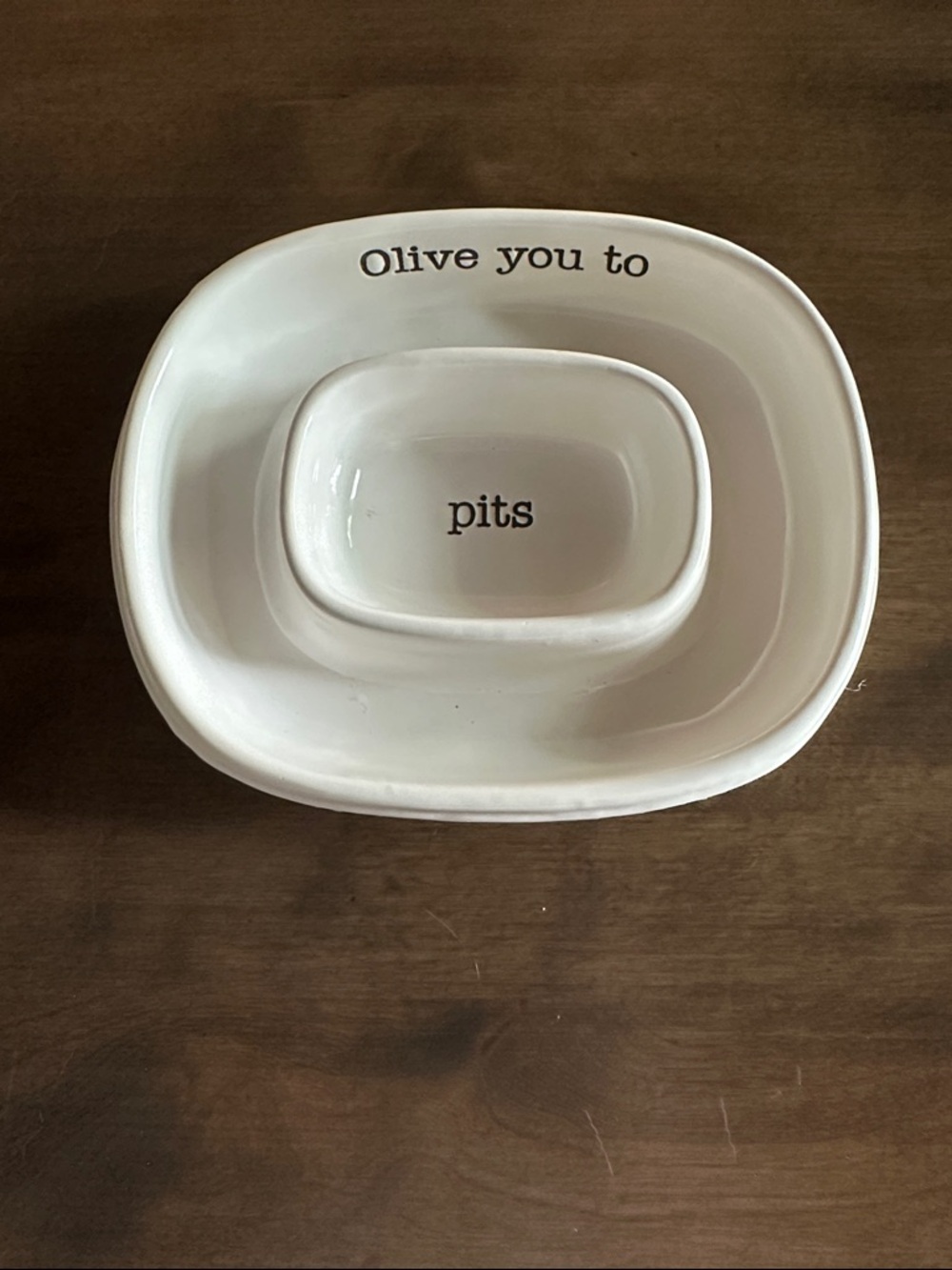 Mud Pie Ceramic Olive and Pitt Serving Dish “Olive You To Pitts”